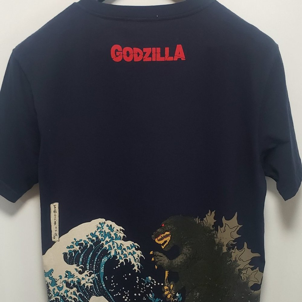 Japanese tsunami shirt
